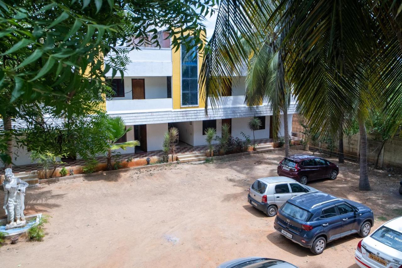 Готель Dwaraka Residency Махабаліпурам Екстер'єр фото