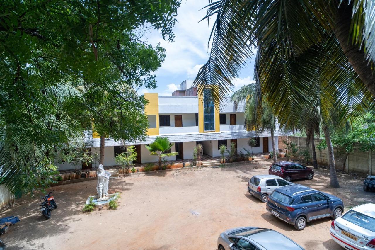 Готель Dwaraka Residency Махабаліпурам Екстер'єр фото